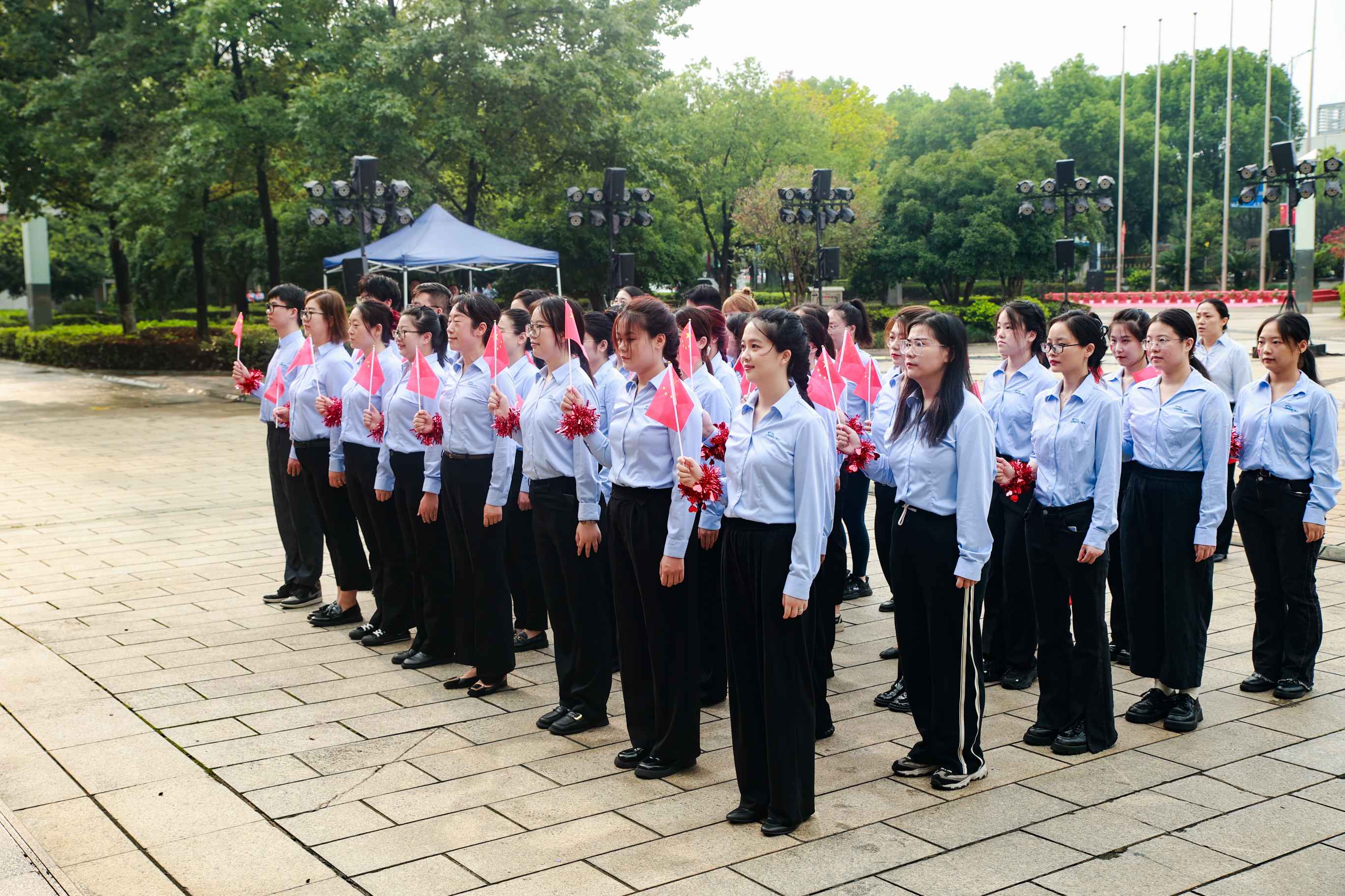 音王集團(tuán)共慶華誕：七十五載輝煌交響，家國(guó)情懷共鑄時(shí)代華章