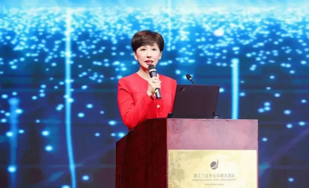 中國演藝設(shè)備技術(shù)協(xié)會浙江辦事處總結(jié)會圓滿召開 音王執(zhí)行總裁陳眾榮獲“優(yōu)秀管理工作者”榮譽稱號