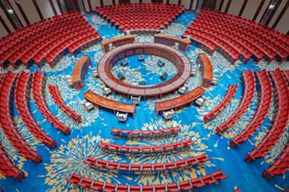 國際會(huì)議中心報(bào)告廳（800m2以上）